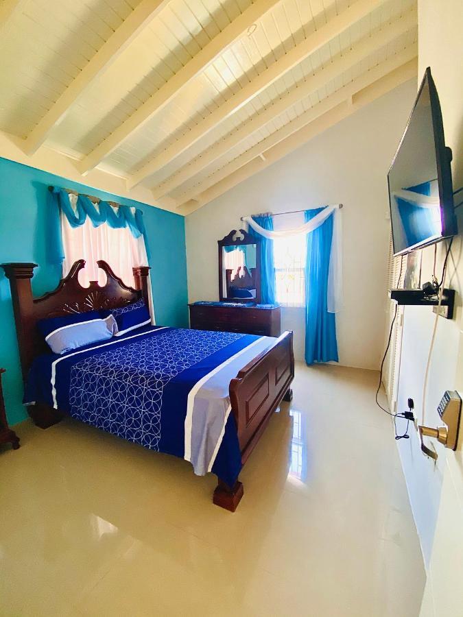 אוצ'ו ריוס Paradise Villa Sleep 6 Private Pool מראה חיצוני תמונה