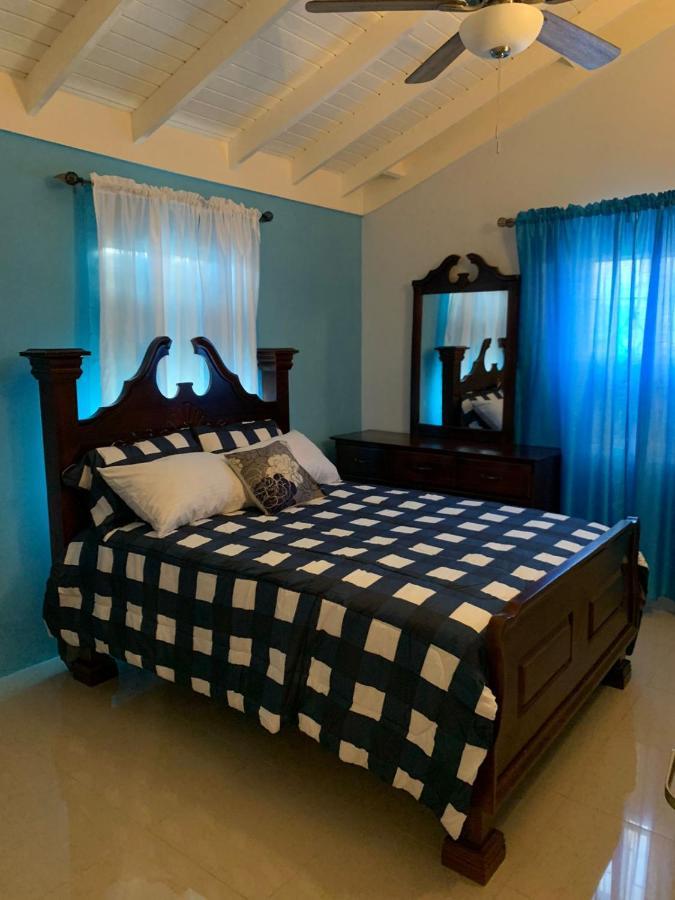 אוצ'ו ריוס Paradise Villa Sleep 6 Private Pool מראה חיצוני תמונה