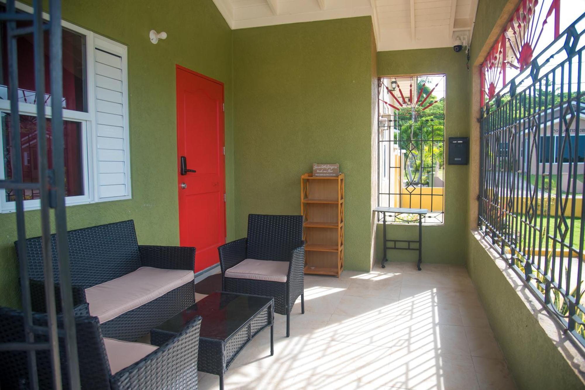 אוצ'ו ריוס Paradise Villa Sleep 6 Private Pool מראה חיצוני תמונה